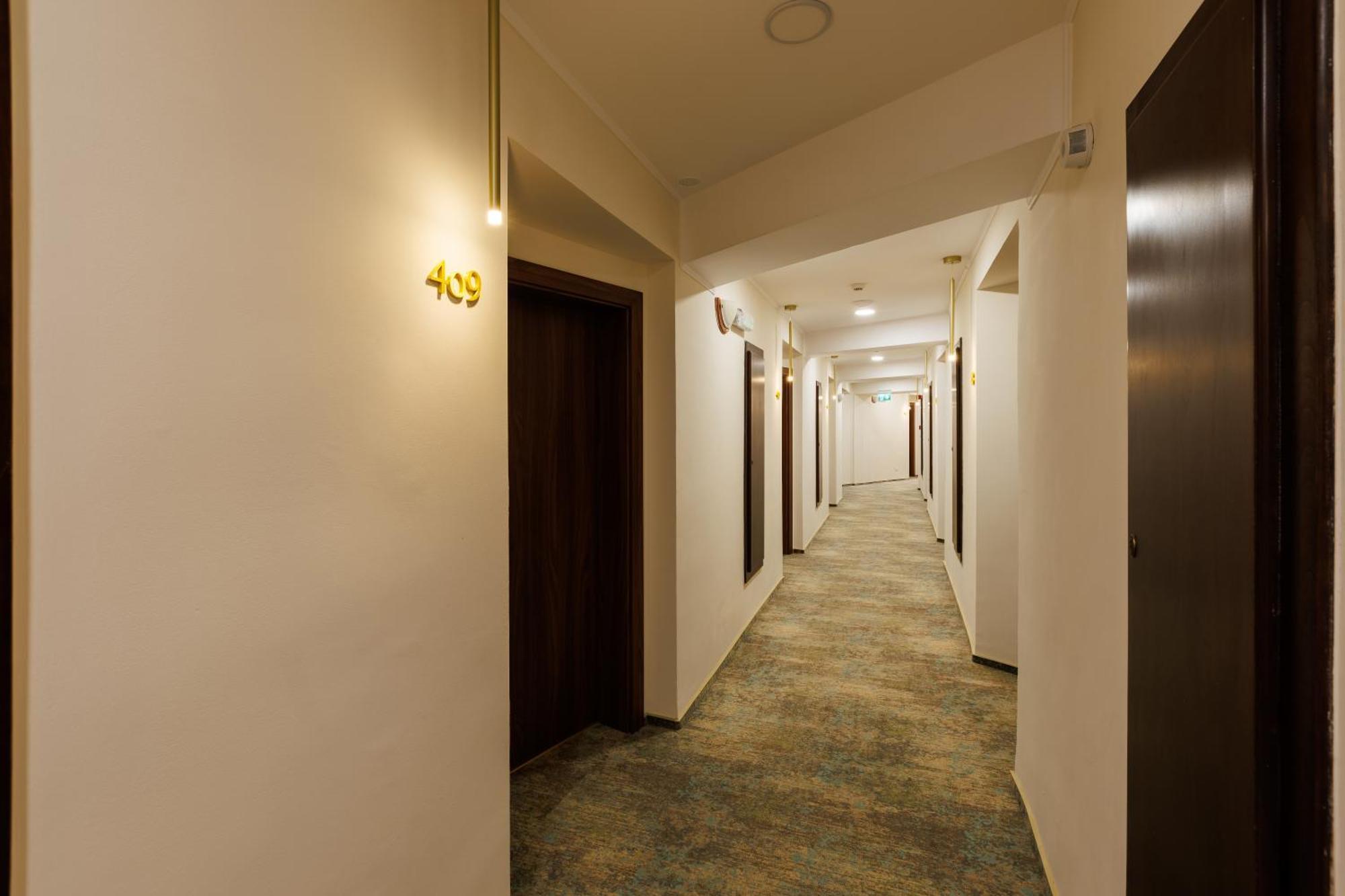 Hotel Amiral Mamaia Buitenkant foto