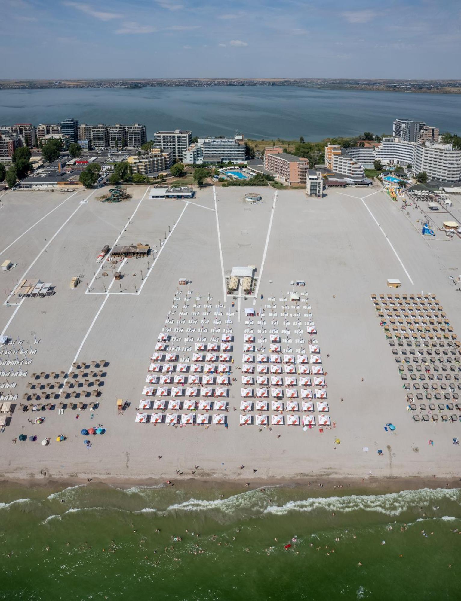 Hotel Amiral Mamaia Buitenkant foto