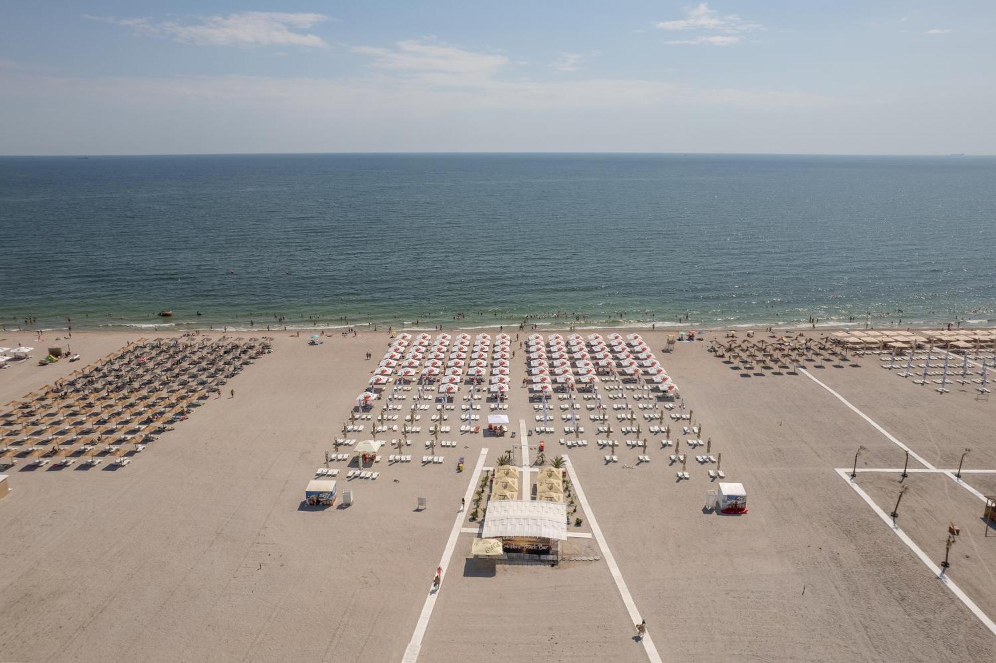Hotel Amiral Mamaia Buitenkant foto